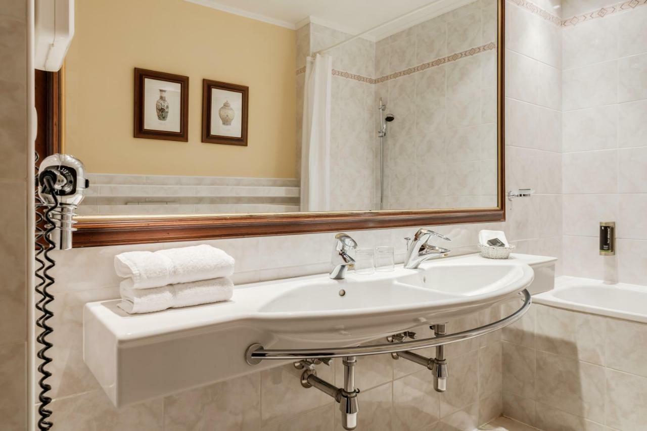 Hotel Louren 4*